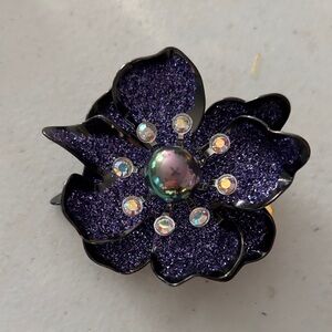 Joan Rivers vintage purple flower brooch. 2.25” diameter. Popular in 80’s/90’s.